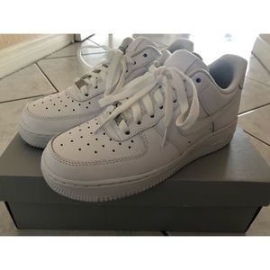 AUTHENTIC Clean Nike Air Force 1 Sneakers